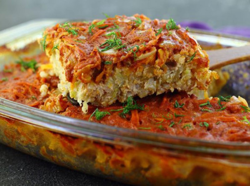 Luie koolrolletjes in laagjes