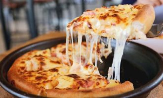 Pizza in een pan in 10 minuten