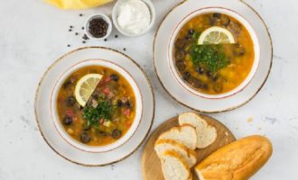 Klassieke mengelmoes van vlees - 10 stapsgewijze recepten met foto's