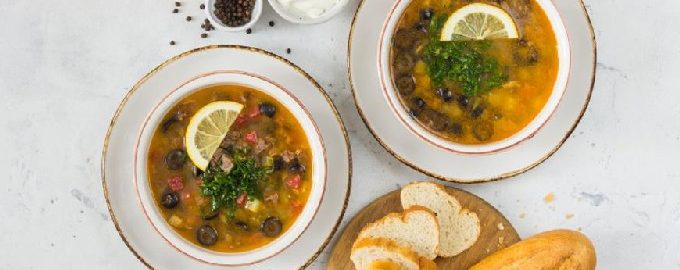 Klassieke mengelmoes van vlees - 10 stapsgewijze recepten met foto's