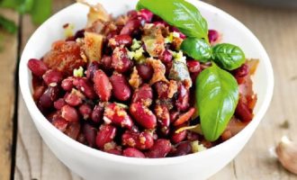 Klassieke rode bonen lobio