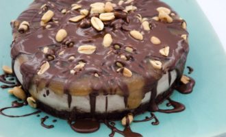 Snickers cake thuis - 10 eenvoudige recepten met foto's stap voor stap