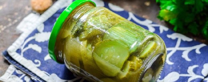 Komkommersalade met mosterd voor de winter