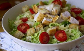 Caesarsalade met kip en croutons