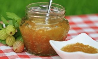 Kruisbessengelei voor de winter